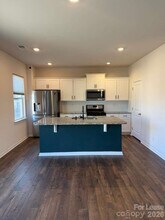 106 Sierra Rd in Mooresville, NC - Building Photo - Building Photo