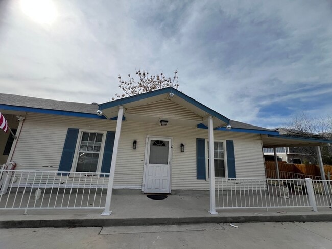 property at 1221 Delaware St