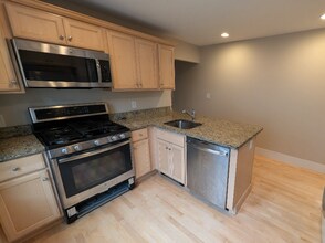 19 Indiana Ave in Somerville, MA - Building Photo - Building Photo