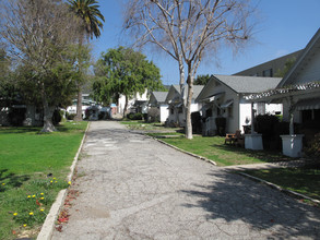 5038 Ellenwood Dr in Los Angeles, CA - Building Photo - Building Photo