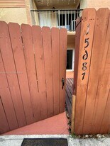 15687 SW 85th Terrace in Miami, FL - Building Photo