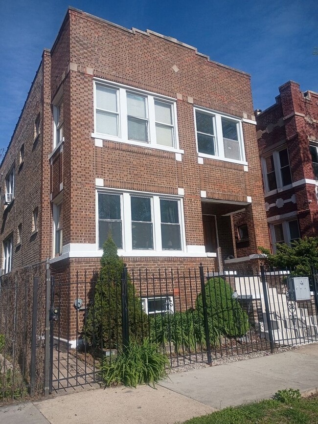 property at 6154 S Fairfield Ave