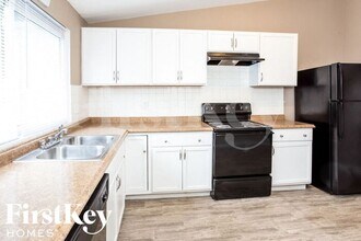 3310 Hambletonian Dr in Florissant, MO - Building Photo - Building Photo