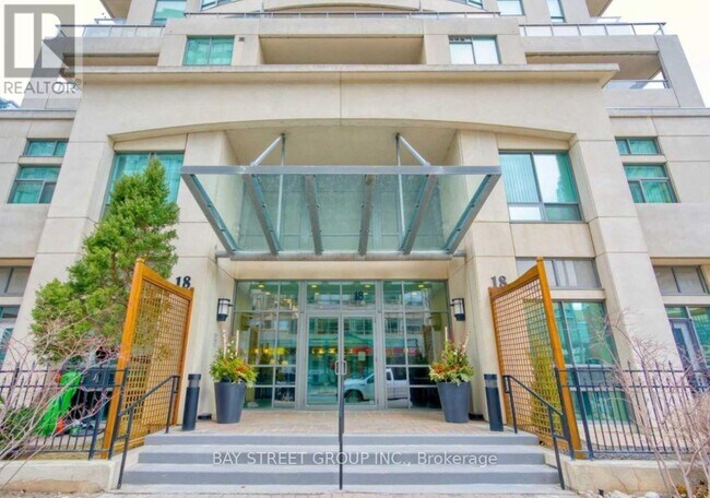 18-1018 Spring Garden Ave in Toronto, ON - Building Photo - Building Photo