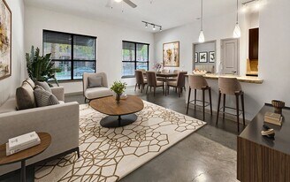 306 McGowen St in Houston, TX - Building Photo