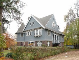 727 Farmington Ave in West Hartford, CT - Building Photo