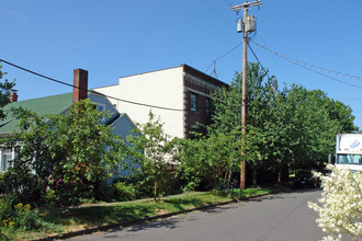 The Vintage in Portland, OR - Building Photo - Building Photo