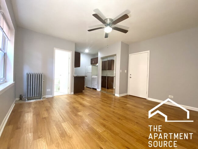 property at 4241 N Kenmore Ave