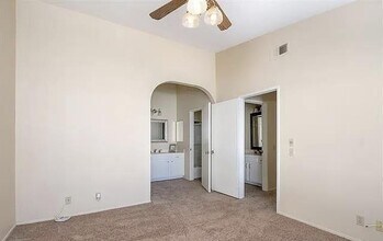 4225 Porte de Palmas in San Diego, CA - Building Photo - Building Photo