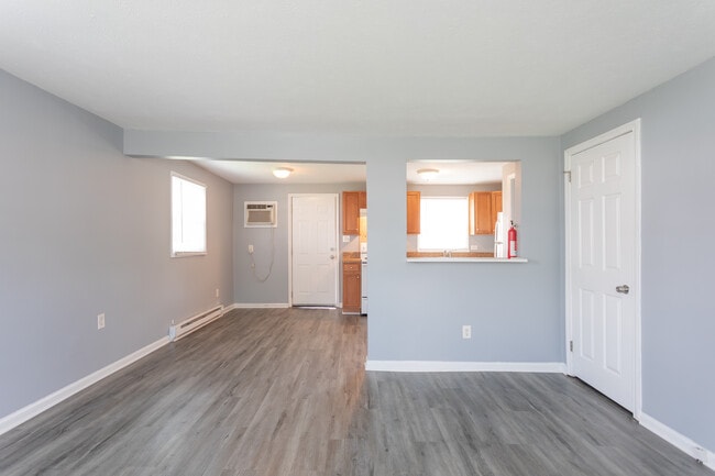 King George Townhomes in Fayetteville, NC - Foto de edificio - Interior Photo