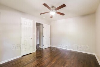 11502 Anderson St in Sugar Creek, MO - Building Photo - Building Photo