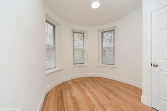 180 Massachusetts Ave, Unit 1 in Boston, MA - Foto de edificio - Building Photo