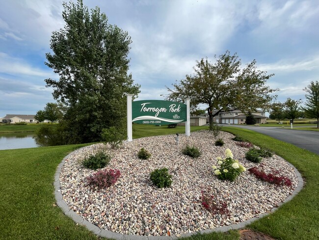 Tarragon Park in Kaukauna, WI - Foto de edificio - Building Photo