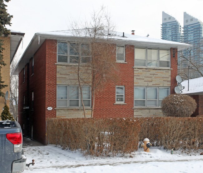 19 Louisa St