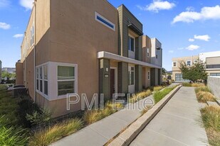 26912 W Winding Trail Ct in Valencia, CA - Building Photo