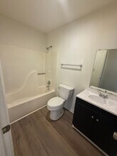 110 Lake Pl in Athens, GA - Building Photo - Building Photo