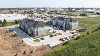 The Reserves at South Lake in Grinnell, IA - Building Photo - Building Photo