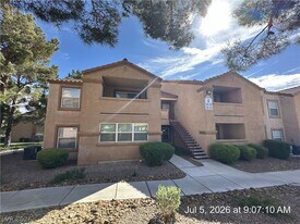 1150 N Buffalo Dr in Las Vegas, NV - Building Photo