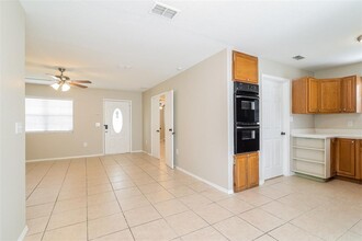 1742 Citrus View Ct in St. Cloud, FL - Building Photo - Building Photo