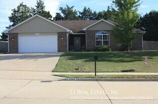 5700 Redwing Dr in Columbia, MO - Building Photo