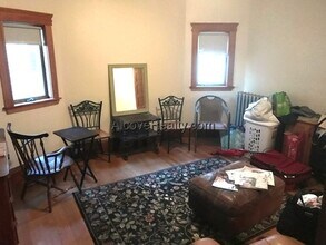 258 Boston Ave in Medford, MA - Building Photo - Building Photo