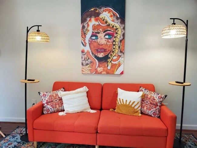 261 Downing Dr, Unit Private apartment in Chesapeake, VA - Building Photo - Building Photo