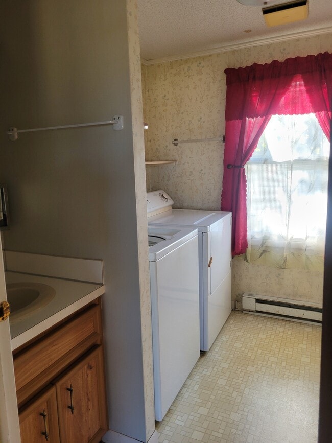 1263 Newburg Rd in Shippensburg, PA - Building Photo - Building Photo