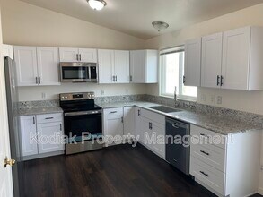 1802 S 200 W in Clearfield, UT - Building Photo - Building Photo