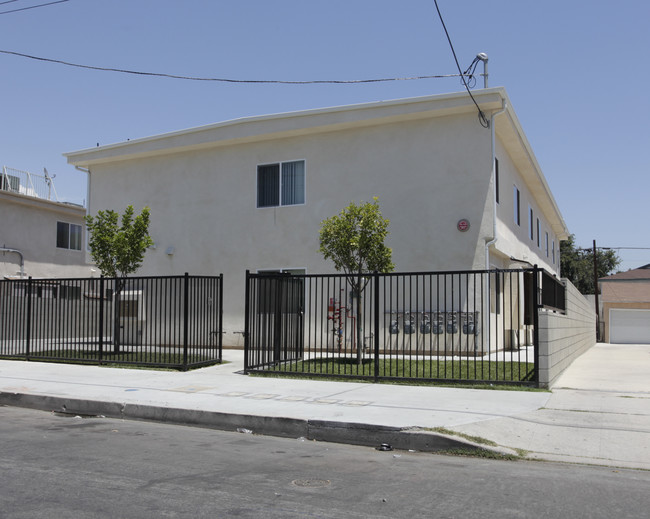 6836 Agnes Ave in North Hollywood, CA - Building Photo - Building Photo