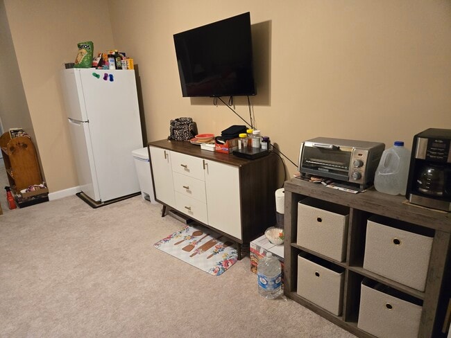 222 N View Cir in Warrenton, VA - Building Photo - Building Photo