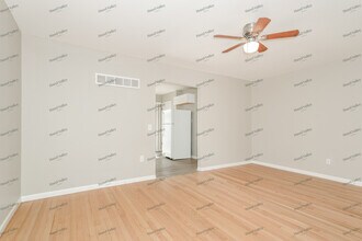 1500 Night Dr in Florissant, MO - Building Photo - Building Photo