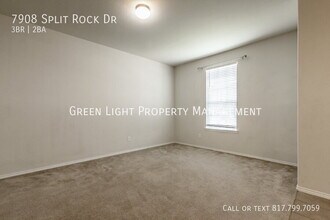 7908 Split Rock Dr in Fort Worth, TX - Building Photo - Building Photo