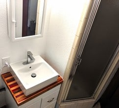 3903 Meridian Ave N, Unit NA in Seattle, WA - Foto de edificio - Building Photo