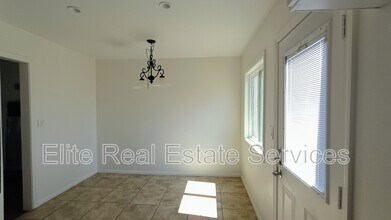 5130 Savannah St in San Diego, CA - Building Photo - Building Photo