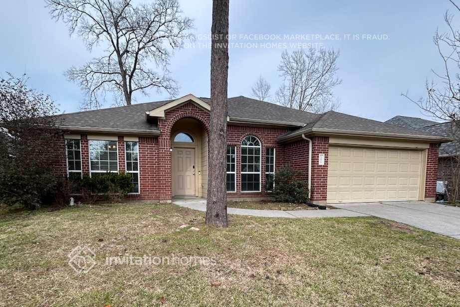 13514 Wintercrest Dr in Montgomery, TX - Building Photo
