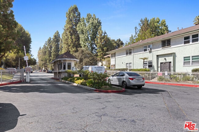 property at 5830 Bowcroft St
