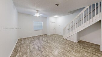 2237 SE 23rd Ave in Homestead, FL - Building Photo