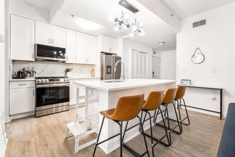 610 Newark St. in Hoboken, NJ - Building Photo - Building Photo