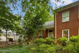 246 Eastbrooke St in Jackson, MS - Building Photo