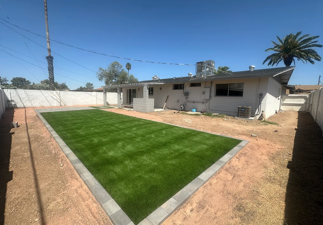 111 E Pebble Beach Dr in Tempe, AZ - Building Photo - Building Photo