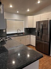 40352 Palmas Ct in Palmdale, CA - Building Photo - Building Photo