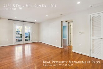 4151 S Four Mile Run Dr in Arlington, VA - Building Photo - Building Photo