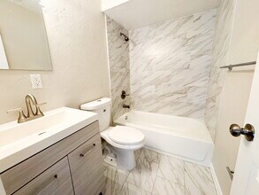 5819 3rd St E in Bradenton, FL - Building Photo - Building Photo