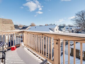 60 Powder House Blvd, Unit 3 in Somerville, MA - Building Photo - Building Photo