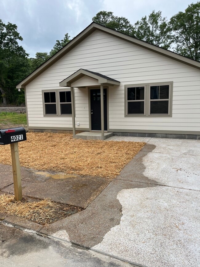 property at 4021 Chandler Ave