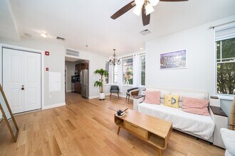 207 2nd St in Hoboken, NJ - Building Photo - Building Photo