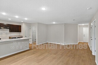 9170 8th Ave in Jacksonville, FL - Building Photo - Building Photo
