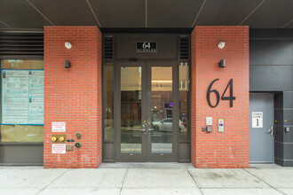 64 Scholes St in Brooklyn, NY - Building Photo - Building Photo