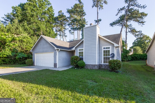 8548 Guthrie Dr in Riverdale, GA - Building Photo - Building Photo