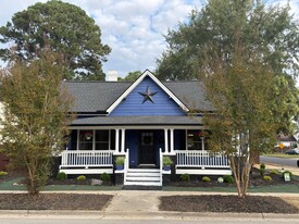 302 N Sumner St in Selma, NC - Building Photo